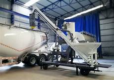 Dust Material Truck