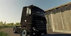 Mercedes Truck